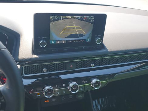 Used 2025 Honda Civic Sport image 26