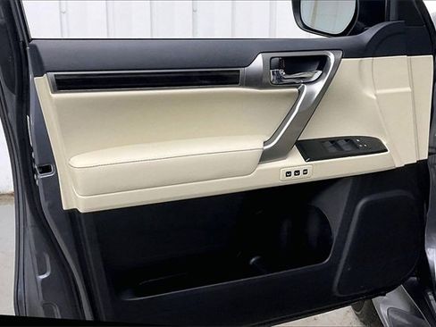 Used 2023 Lexus GX 460 Premium image 21