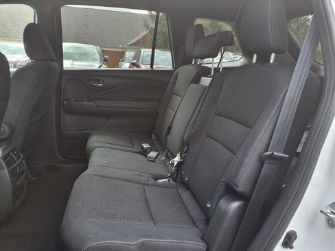 Used 2021 Honda Passport Sport image 10