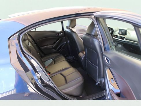 Used 2017 MAZDA MAZDA3 Touring image 14