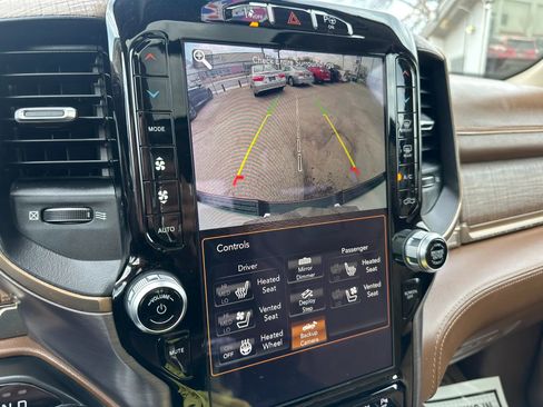 Used 2019 RAM 1500 Limited AWD/4WD image 25