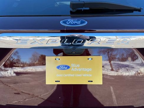 Used 2022 Ford Explorer XLT w/ Equipment Group 202A image 39