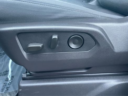 Used 2024 Chevrolet Silverado 1500 Custom Trail Boss w/ LPO, Dark Essentials Package image 16