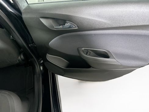 Used 2018 Chevrolet Cruze LT w/ Convenience Package image 27