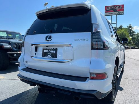 Used 2023 Lexus GX 460 Premium w/ Accessory Package AWD/4WD image 44