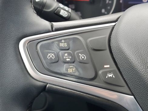 Used 2023 Chevrolet Equinox LT image 9