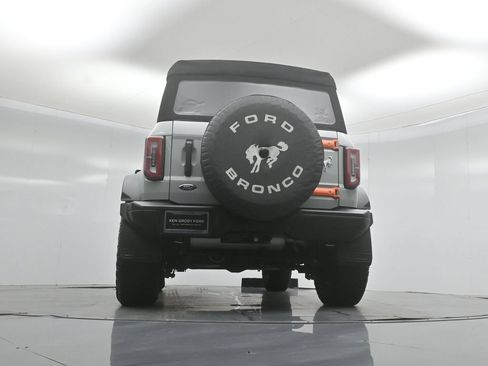 Used 2023 Ford Bronco Badlands w/ Sasquatch Package AWD/4WD image 49