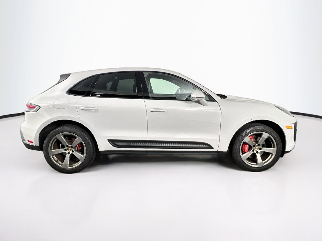 Certified 2024 Porsche Macan S AWD/4WD image 8