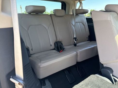 Used 2024 Ford Expedition Max Limited AWD/4WD image 24