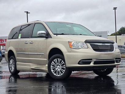 Used 2013 Chrysler Town & Country Touring-L w/ Entertainment Group #2