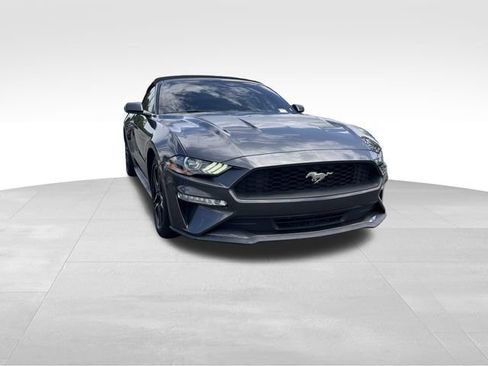 Used 2020 Ford Mustang Premium RWD image 7