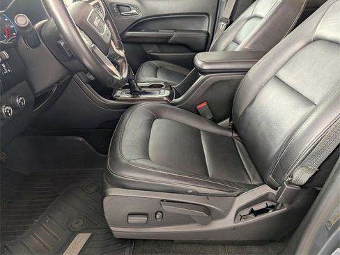 Used 2017 GMC Canyon SLT image 13