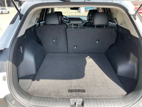 Used 2025 Kia Sportage EX image 6