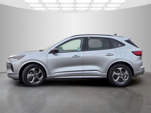 Used 2023 Ford Escape ST-Line image 7