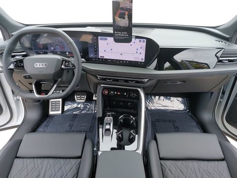 New 2026 Audi SQ5 Premium Plus AWD/4WD image 9