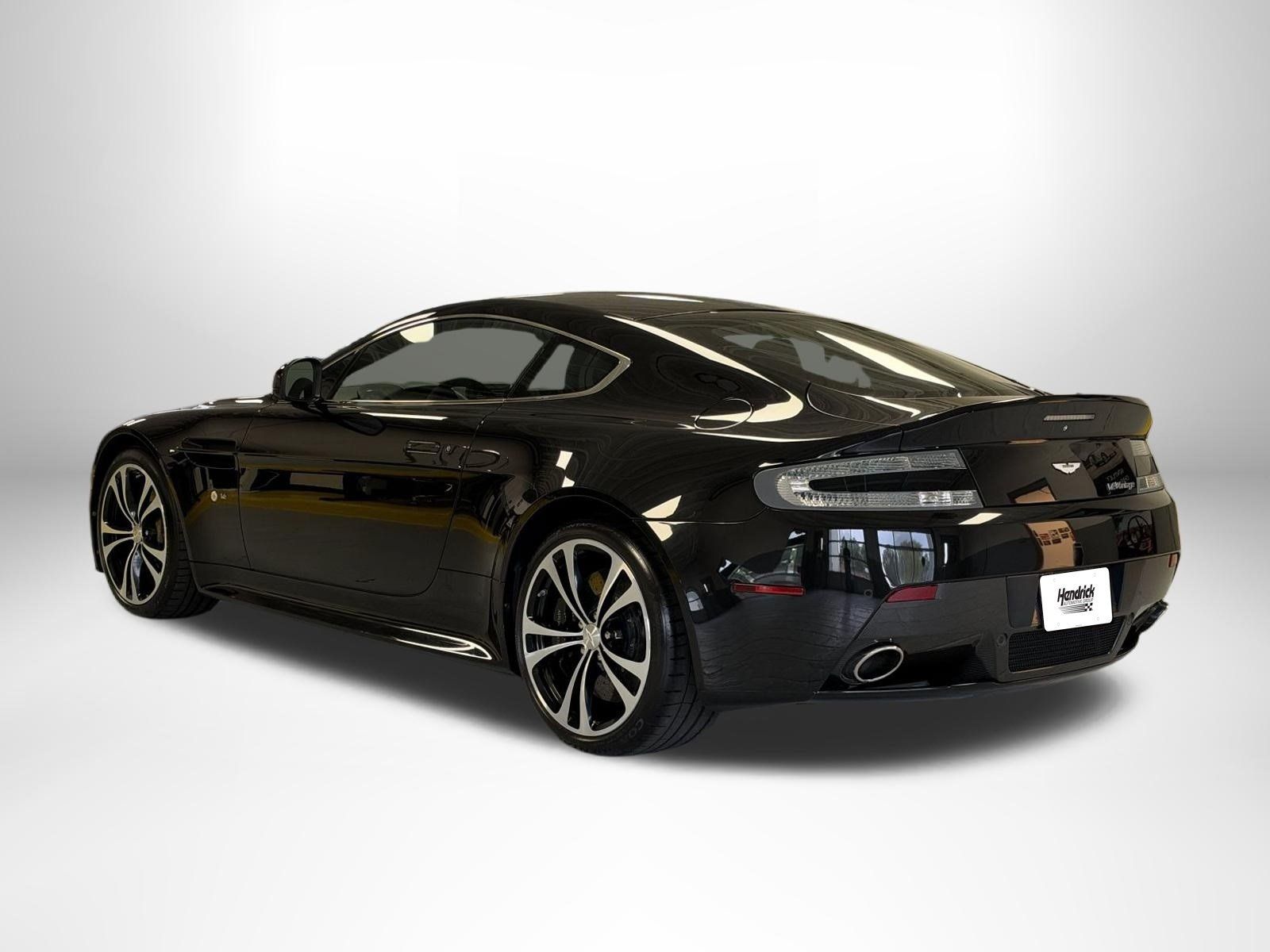 Used 2011 Aston Martin V12 Vantage Carbon Black RWD image 2