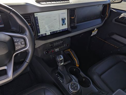 Certified 2023 Ford Bronco Badlands image 10