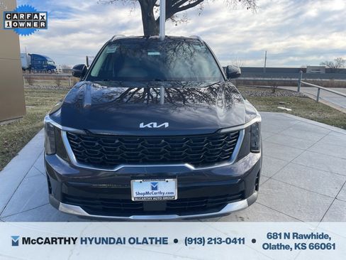 Used 2025 Kia Sorento S image 13