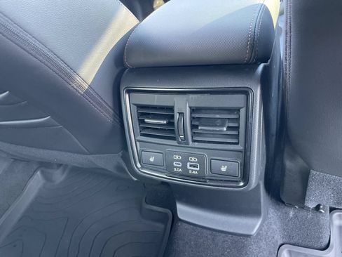 Used 2025 Subaru Forester Touring w/ Popular Package - Touring AWD/4WD image 26