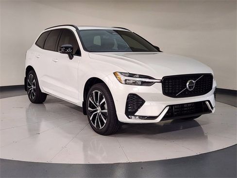 New 2025 Volvo XC60 B5 Plus w/ Protection Package Premier image 7