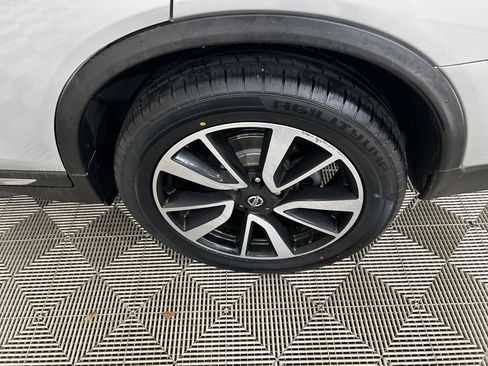 Used 2019 Nissan Rogue SL image 10