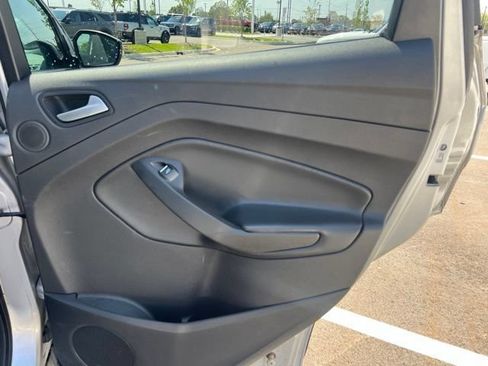 Used 2017 Ford Escape Titanium FWD image 13