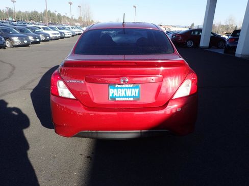 Used 2016 Nissan Versa S Plus FWD image 4