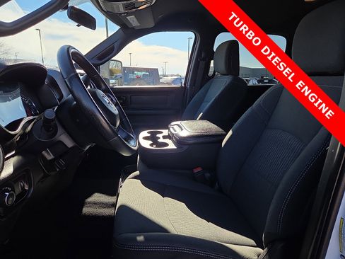 Used 2024 RAM 3500 Tradesman w/ Chrome Appearance Group image 15