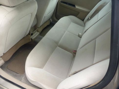 Used 2010 Chevrolet Impala LS FWD image 13