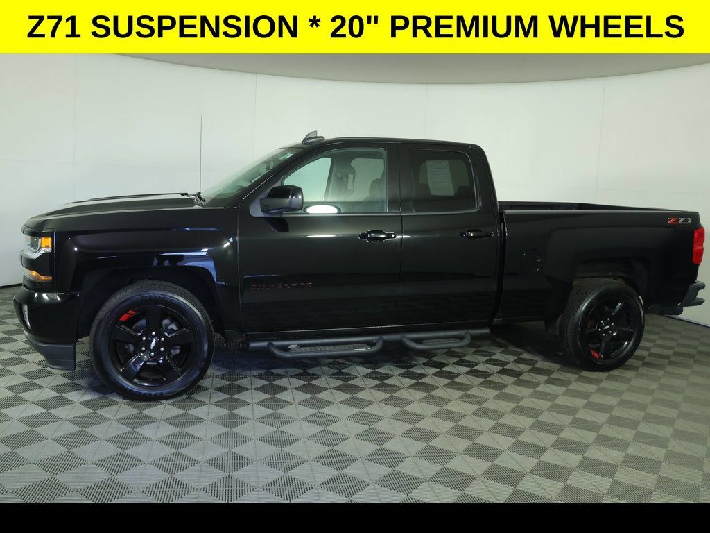 Used 2018 Chevrolet Silverado 1500 LT w/ Redline Edition AWD/4WD image 7