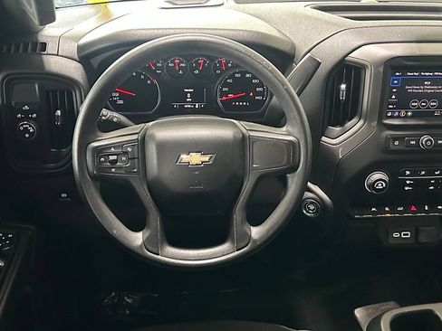 Used 2022 Chevrolet Silverado 1500 Custom RWD image 9