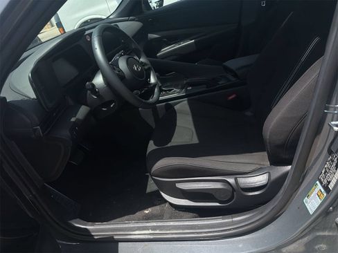 Used 2026 Hyundai Elantra Sport FWD image 5