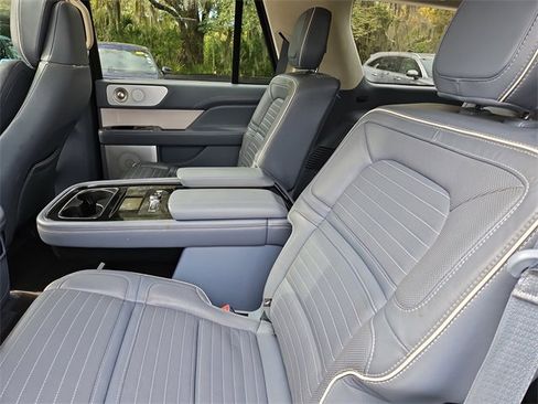 Used 2020 Lincoln Navigator Black Label image 12
