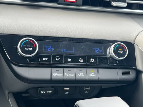 New 2025 Hyundai Elantra Sport image 19