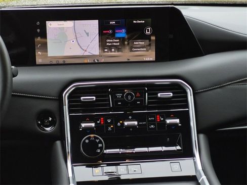 New 2025 Nissan Armada SL w/ Captain's Chari Seat Package image 17