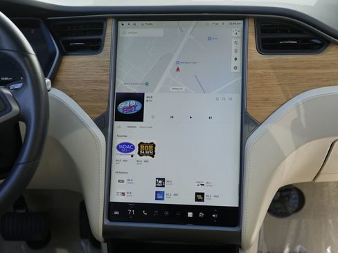 Used 2018 Tesla Model S 100D image 38