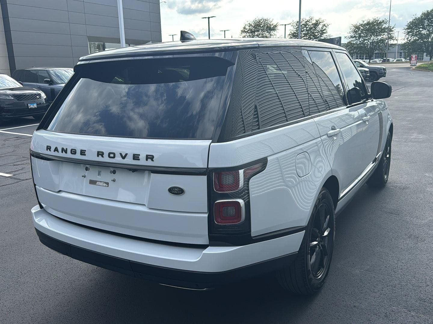 Used 2020 Land Rover Range Rover AWD/4WD image 12
