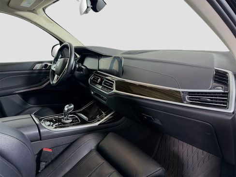 Used 2020 BMW X7 xDrive40i w/ Cold Weather Package image 32