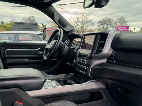 Used 2019 RAM 1500 Big Horn AWD/4WD image 15
