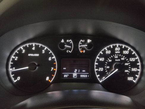 Used 2017 Nissan Sentra S FWD image 23
