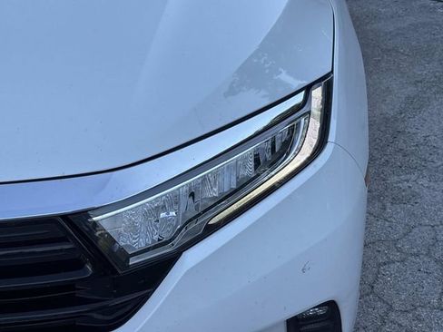 Used 2023 Honda Odyssey EX-L image 10