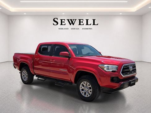 Used 2017 Toyota Tacoma SR5 w/ Tow Package RWD image 6
