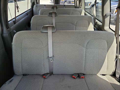 Used 2025 Chevrolet Express 3500 LT w/ LT Preferred Equipment Group RWD image 22