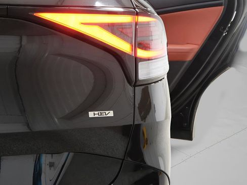 Used 2025 Kia Sportage SX Prestige image 35