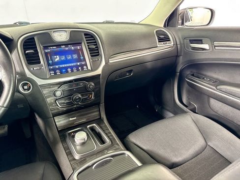 Used 2019 Chrysler 300 Touring w/ Sport Appearance Package RWD image 23