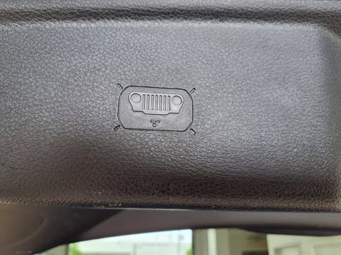 Used 2026 Jeep Compass Limited AWD/4WD image 22
