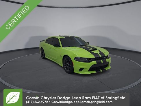 Certified 2023 Dodge Charger Scat Pack w/ Plus Group RWD image 5