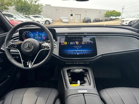 Used 2026 Mercedes-Benz E 350 4MATIC Sedan image 12