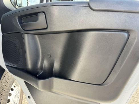 Used 2026 RAM ProMaster 2500 w/ Convenience Group FWD image 8