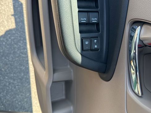 Used 2018 Honda Pilot EX-L image 18